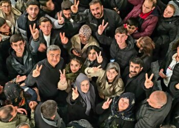 İrade gaspının üzerinden 1 yıl geçti: Wan halkı hala ayakta