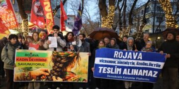 Ankara’da Kobanê kuşatmasına tepki: Sınır kapısının açılmaması insanlık suçudur