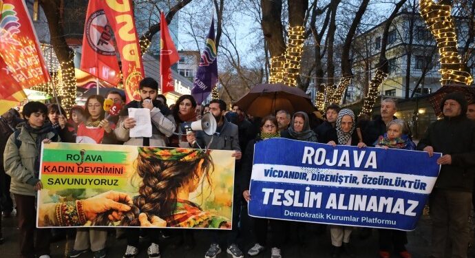 Ankara’da Kobanê kuşatmasına tepki: Sınır kapısının açılmaması insanlık suçudur