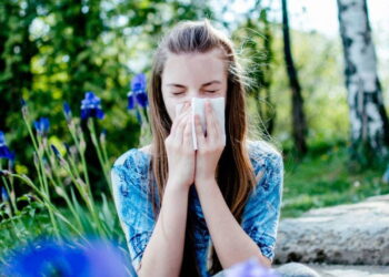 Bahar aylarında alerjiyle baş etmenin yolları: Polenlere karşı ne yapılmalı?