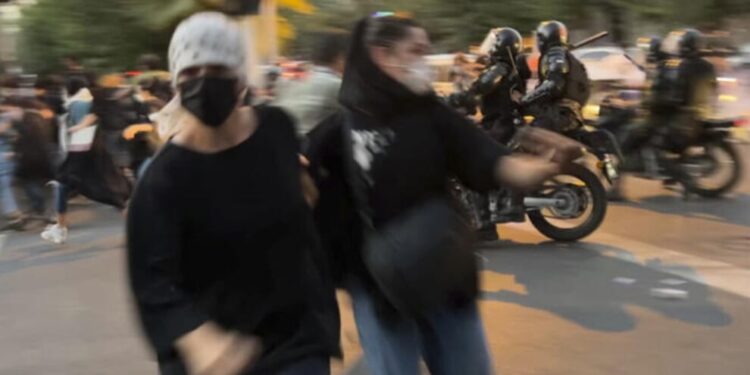 İran’da Kürtlere gözaltı: Aktivistler ve sanatçılar hedefte