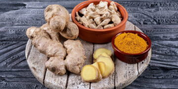 Akciğerleri temizleyip balgamı söküp atıyor: Ev yapımı en güçlü doğal öksürük şurubu…