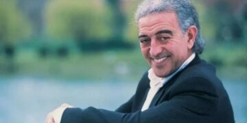 Edip Akbayram ölüm yıl dönümünde mezarı başında anılacak