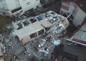 Gebze’deki bina faciasında bilirkişi raporu: Çöküşün nedeni metro kazısı