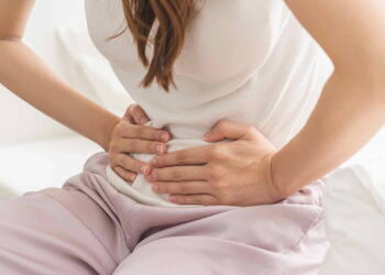 Uzmanı uyardı: Kadınlarda şiddetli regl ağrısının nedeni bu olabilir!