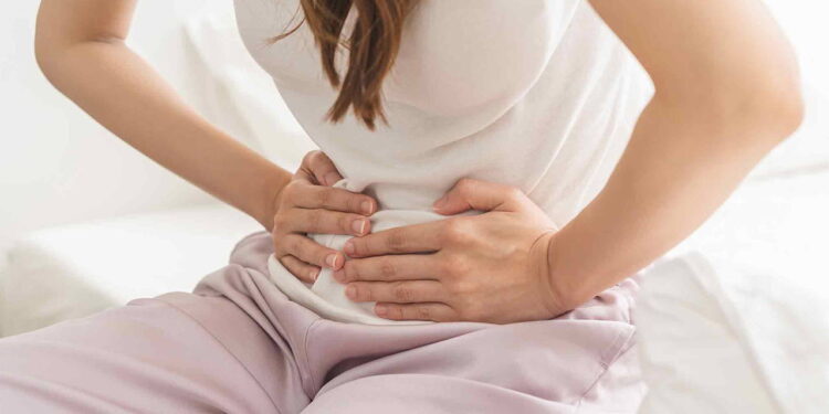 Uzmanı uyardı: Kadınlarda şiddetli regl ağrısının nedeni bu olabilir!