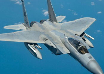 F-15E Strike Eagle uçağının özellikleri neler? F-15E Strike Eagle kaç km hız yapıyor?