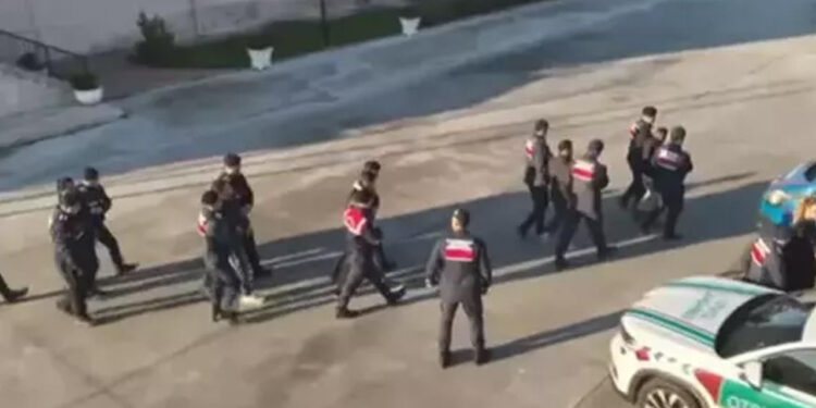 6 Ayrı Organize Suç Örgütüne Operasyon: 65 Kişi Yakalandı