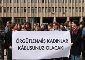 Öğrencilerden şiddet faili Okay için açıklama