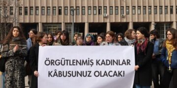 Öğrencilerden şiddet faili Okay için açıklama