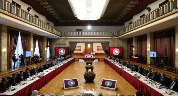 Akademisyen Önen: Konu Kürt meselesi olunca her şey yavaş ilerliyor