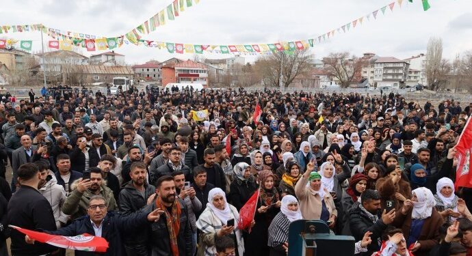 Milazgir ve Elkê’de Newroz: Direnişten vazgeçmeyeceğiz