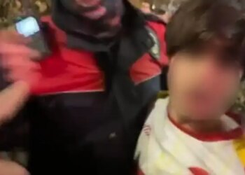 Darp edilen çocuk ifade verdi: Kürdistan formasına el koyuldu