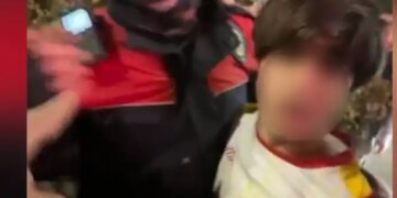 Darp edilen çocuk ifade verdi: Kürdistan formasına el koyuldu