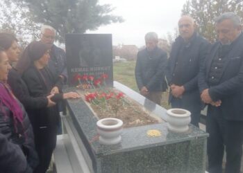 Kemal Kurkut mezarı başında anıldı: Mücadelesini sürdüreceğiz