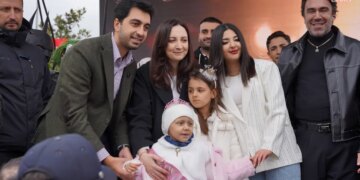 5 yaşındaki Almira kanseri yendi: Tuzla’da gökyüzü balonlarla süslendi!