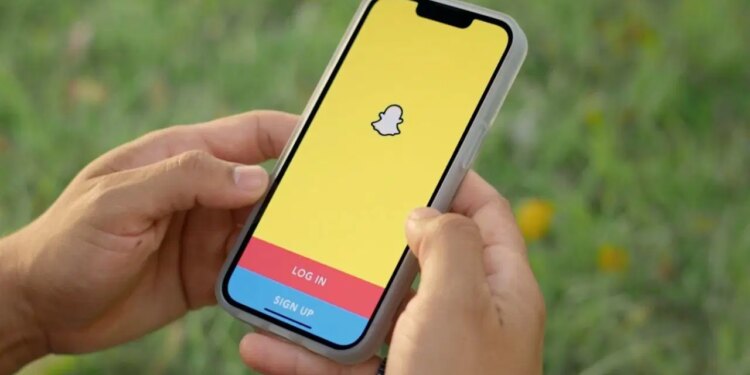 Snapchat kullanıcıları 2025 yılında günde 5,5 milyar snap göndermiş