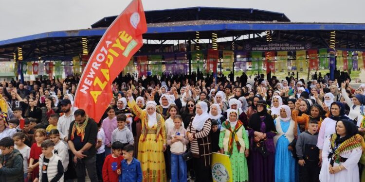 Aydın’da Newroz coşkuyla kutlandı