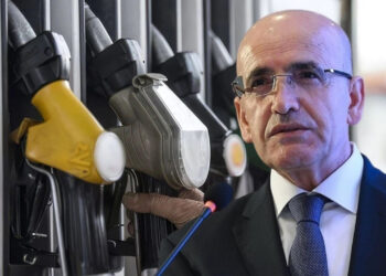 ABD-İsrail-İran Savaşı Piyasaları Etkiledi: Bakan Mehmet Şimşek’ten Petrol Açıklaması