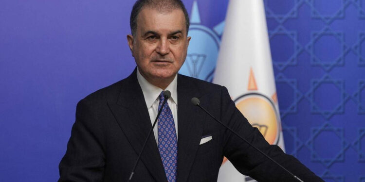 AK Parti Sözcüsü Ömer Çelik'ten İran Açıklaması: 'Arabuluculuk Türkiye'de Olsa Bu Yaşanmazdı'