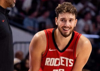 Alperen Şengün Aynı Maçta Hem Houston Rockets Hem NBA Tarihine Geçti