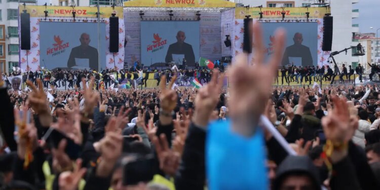 ‘Amed Newrozu Abdullah Öcalan’ın özgürlüğününü kilometre taşı oldu’
