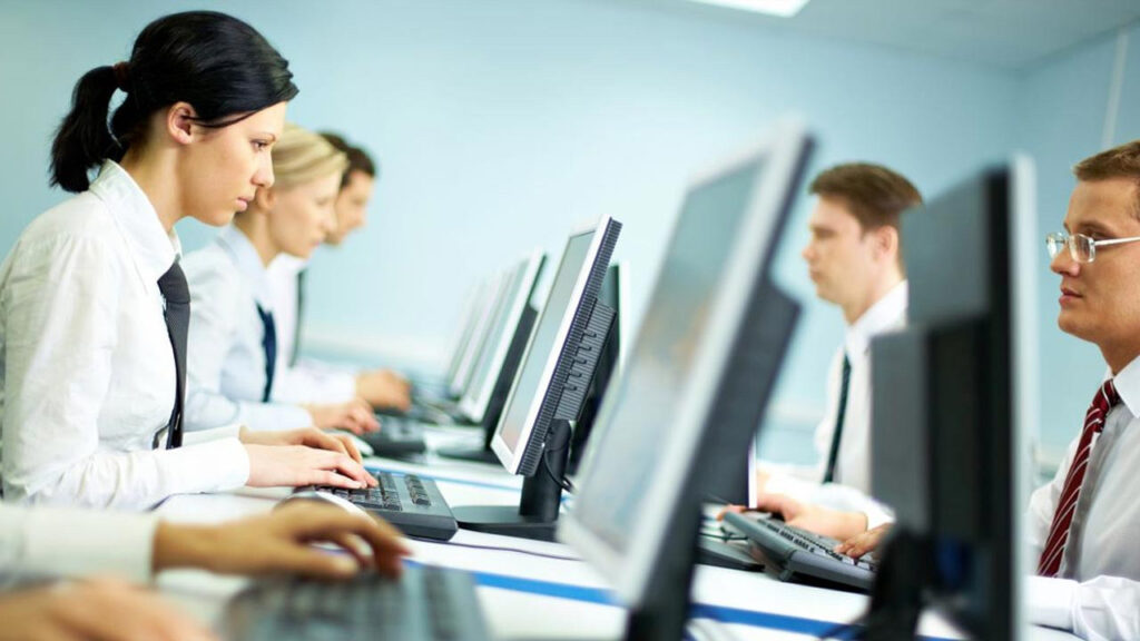 Bayramda Çalışanların Cebi Dolacak: Bayram Mesaisi Nasıl Hesaplanır? İşte Tüm Detaylar