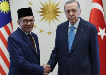 Cumhurbaşkanı Erdoğan, Malezya Başbakanı Enver İbrahim İle Görüştü