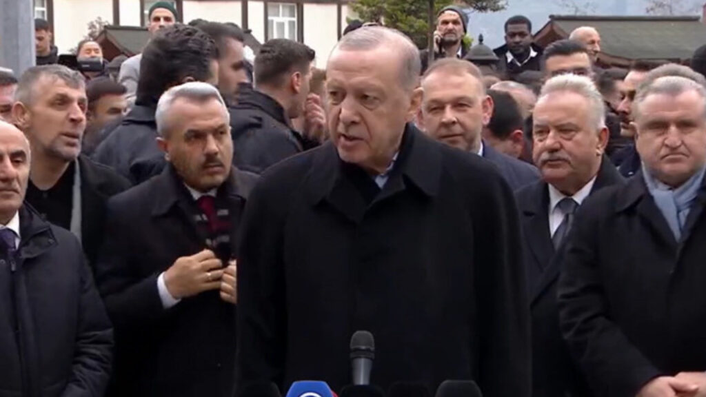 Cumhurbaşkanı Erdoğan'dan Bayram Namazı Mesajı: 'İsrail'in Yaptıklarının Bedelini Ödeyeceğinden Şüphem Yok'