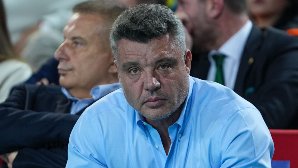 Fenerbahçe Başkanı Sadettin Saran Trafik Kazası Geçirdi: Kulüpten Açıklama