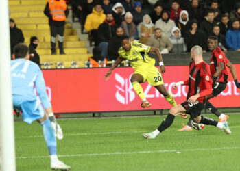 Fenerbahçe Coştu... Gaziantep’te 4 Gollü Tur