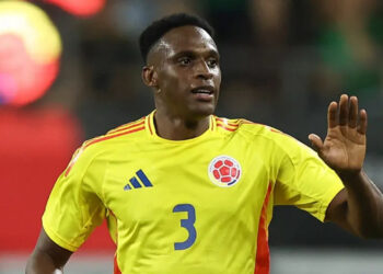 Fenerbahçe Kolombiyalı Stoperi Radarına Aldı