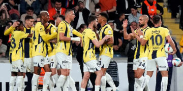 Fenerbahçe'den Real Betis'e Kiralanan Sofyan Amrabat Geri Dönüyor