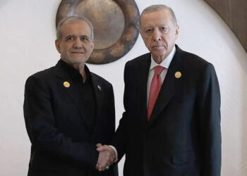 İran'ın Talebiyle... Cumhurbaşkanı Erdoğan, Pezeşkiyan'la Görüştü