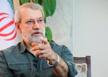 İranlı yetkili: Bizim liderimiz halkın içinde, sizinkiler Epstein adasında