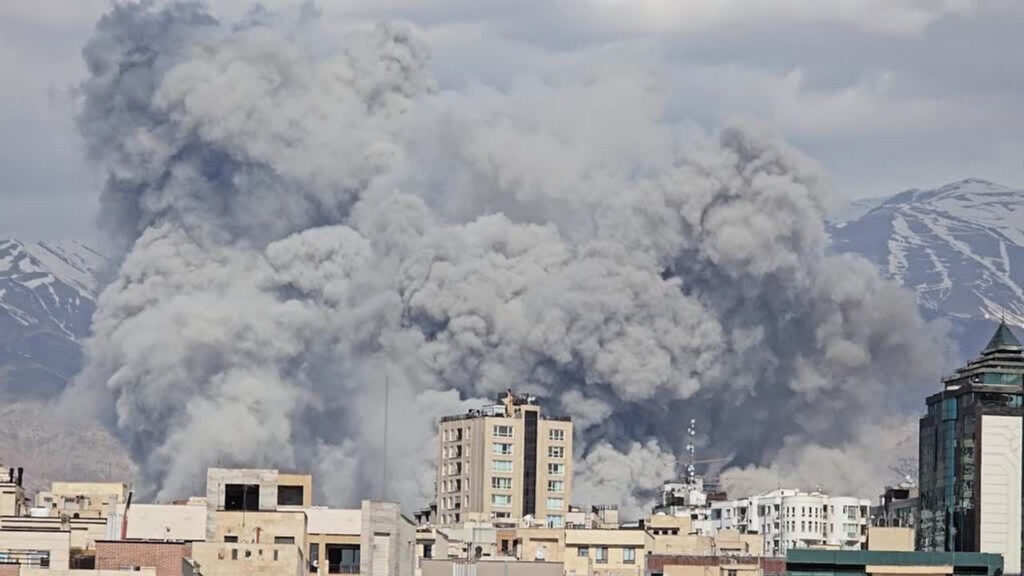 İsrail, İranlı 40 Üst Düzey Komutanı Öldürdüğünü İddia Etti