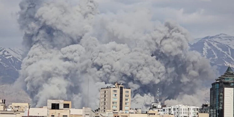 İsrail, İranlı 40 Üst Düzey Komutanı Öldürdüğünü İddia Etti