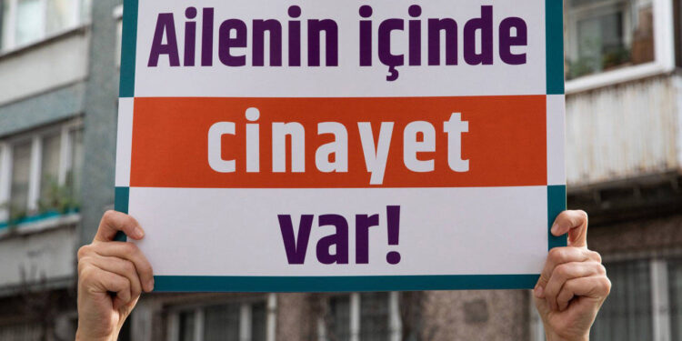 İstanbul'da Kadın Cinayeti: Evli Olduğu Kadını Darp Ederek Öldürdü! 'Ayaklarından Bağlanmış'