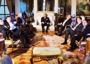 Kurtlar Vadisi'nde Konsey Toplantıları Yapılıyordu: 'Baron'un Yalısı Satışa Çıktı