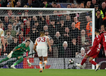 Liverpool Maçında Yıldızlaşmıştı: Premier Lig Devleri Uğurcan'ın Peşine Düştü