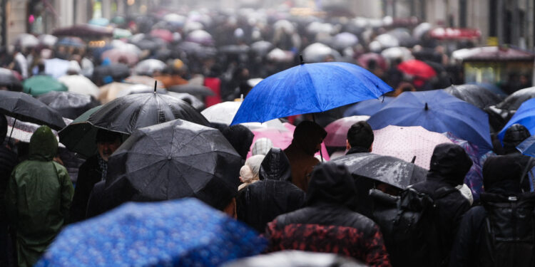 Meteoroloji Uyardı: Yağışlı Hava Yurdu Terk Etmiyor, Sıcaklıklar Düşecek