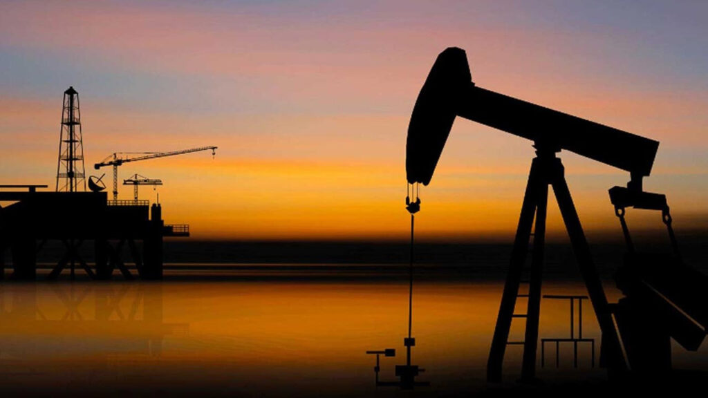 Petrolün Ateşi Dindirilemiyor: Uzman İsimlerden Kritik Eşik Uyarısı ve Acil Tasarruf Çağrısı