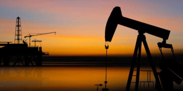 Petrolün Ateşi Dindirilemiyor: Uzman İsimlerden Kritik Eşik Uyarısı ve Acil Tasarruf Çağrısı