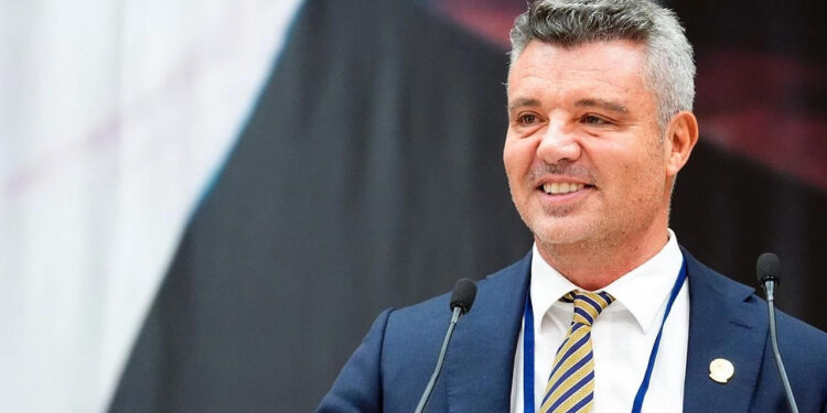 Sadettin Saran'dan Kararlılık Vurgusu: 'Pes Etme Lüksümüz Yok'