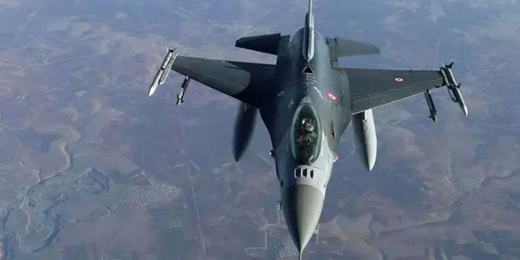'Türk Savaş Uçaklarının Uçuş Yaptığı' İddiası Yalanlandı