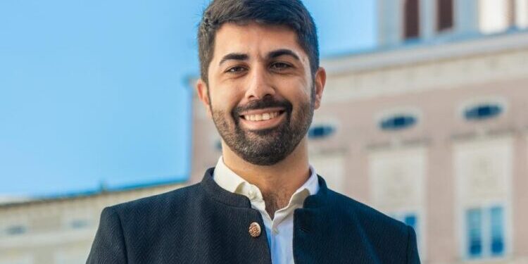 Türk kökenli avukat Almanya’da tarih yazdı