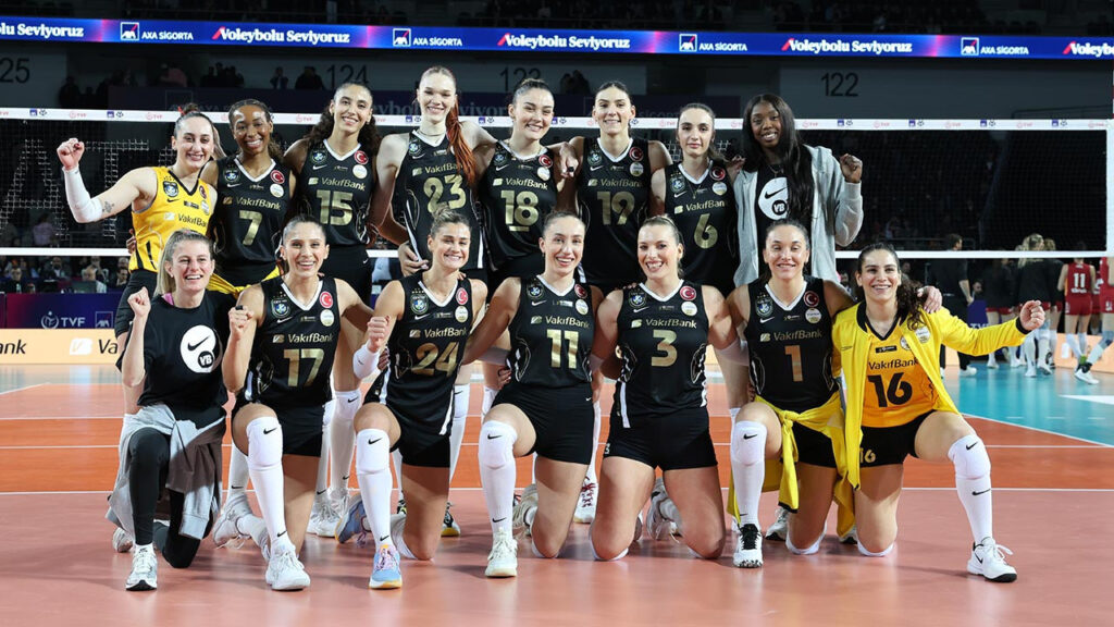 VakıfBank AXA Sigorta Kupa Voley Yarı Finalinde Galatasaray'ı Rahat Geçti, Adını Finale Yazdırdı