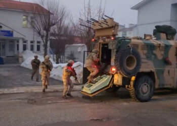 Van ve Hakkari'de Uyuşturucuya Ağır Darbe: 320 Kilo Uyuşturucu Ele Geçirildi