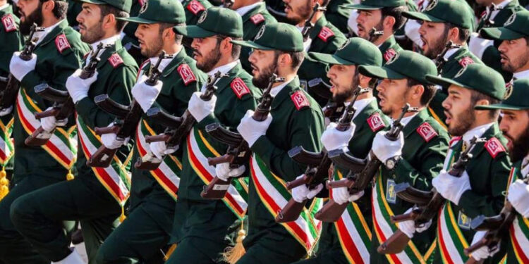 Yeni Devrim Muhafızları Komutanı Ahmed Vahidi Oldu