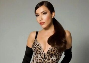 Burcu Güneş kimdir? Burcu Güneş kaç yaşında, nereli? Burcu Güneş’in şarkıları ve hayatı…